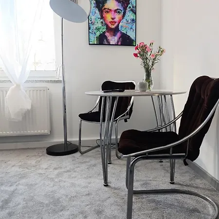 Crystal & Netflix Lägenhet